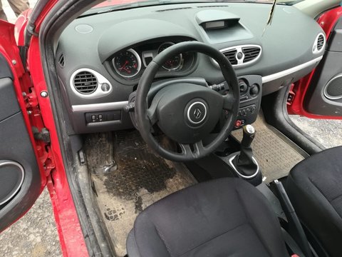 Consola centrala Renault Clio III 2008 Hatchback 1149