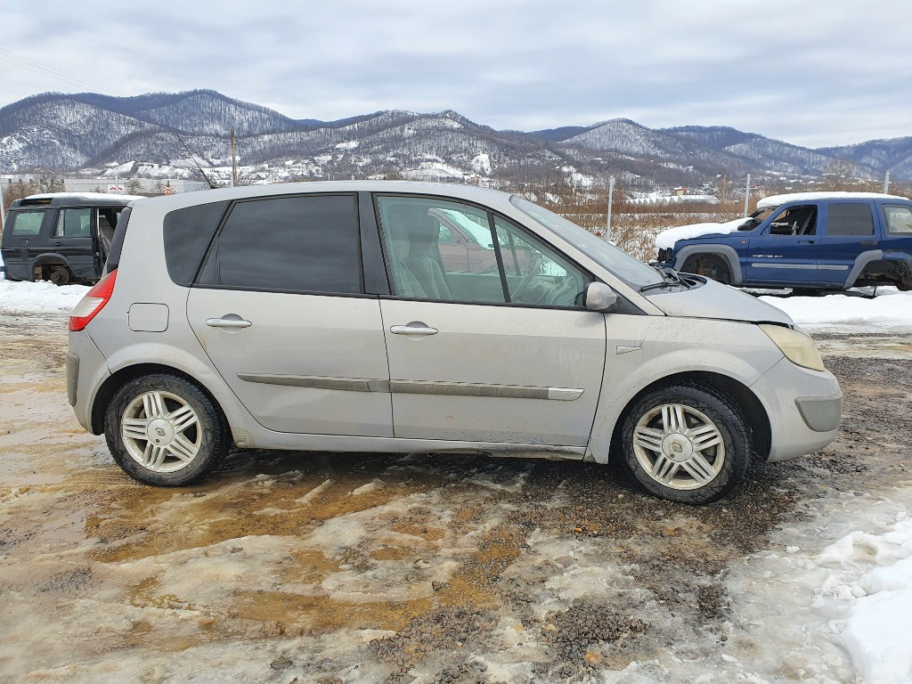 Consola centrala Renault Scenic 2 2005 H