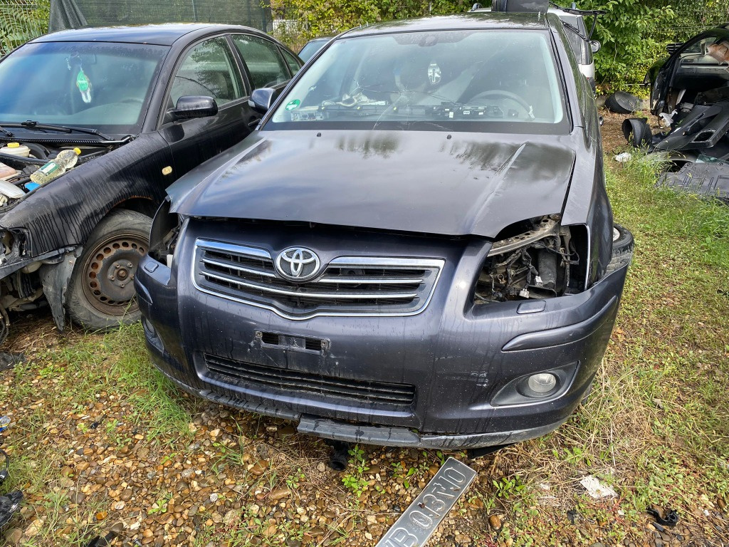 Consola centrala Toyota Avensis 2007 ber