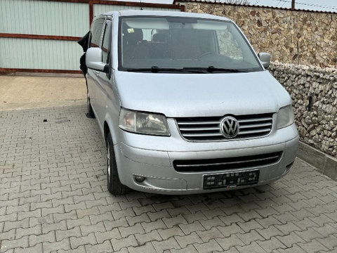 Consola centrala Volkswagen Caravelle 2008 LUNGA 2.5 TDI