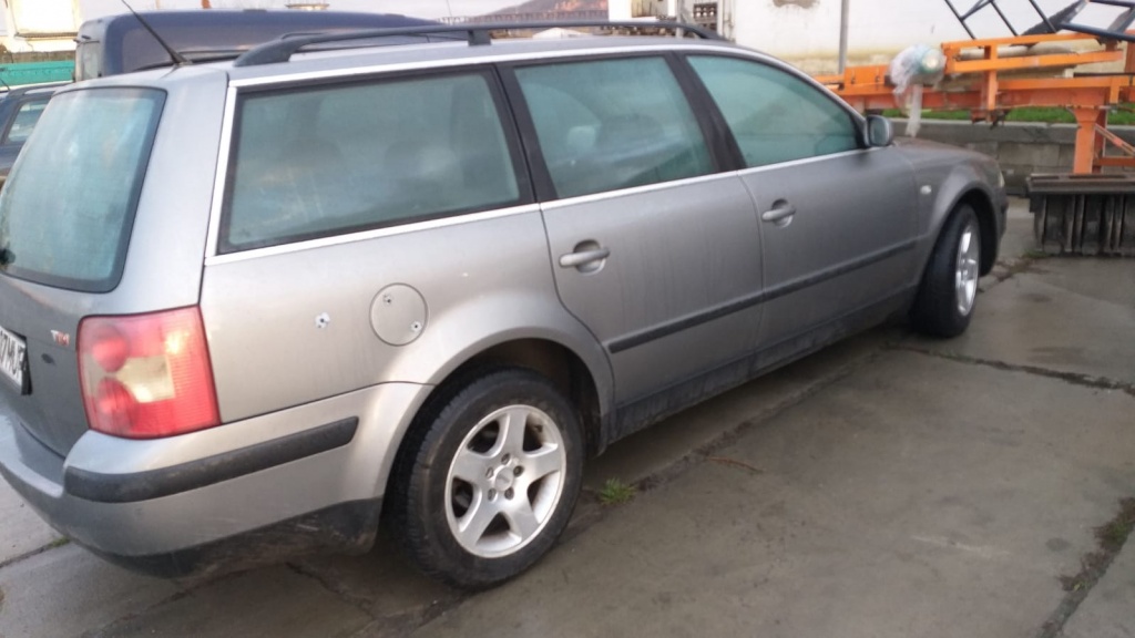 Consola centrala Volkswagen Passat B5 20