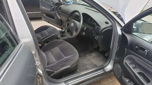 Consola centrala Volkswagen Passat B5 20