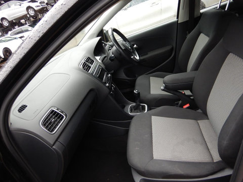 Consola centrala Volkswagen Polo 6R 2013 Hatchback 1.2 TDI