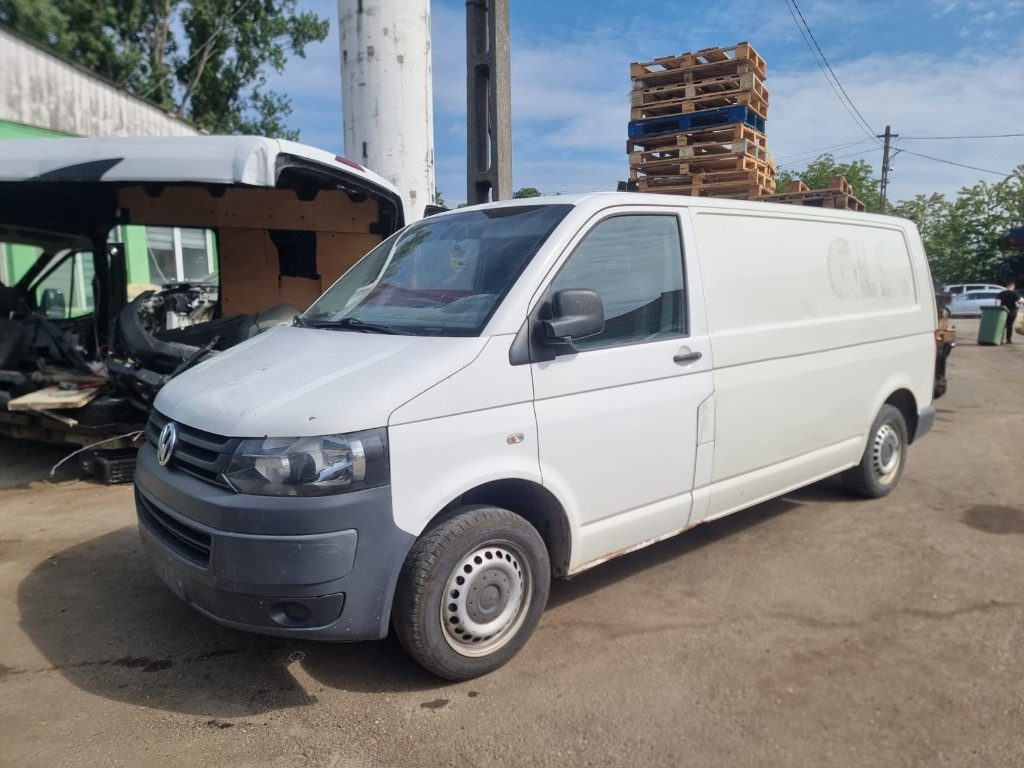 Consola centrala Volkswagen T5 2010 autoutilitara 2.0 tdi CAAB