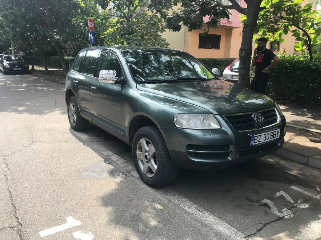 Consola centrala Volkswagen Touareg 7L 2007 suv 2.