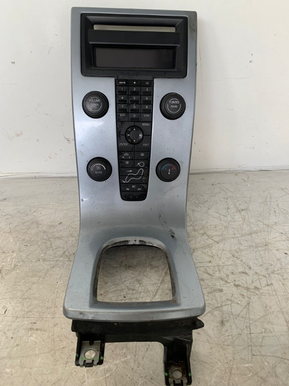 Consola centrala Volvo S40 2022 cod 30752578-1