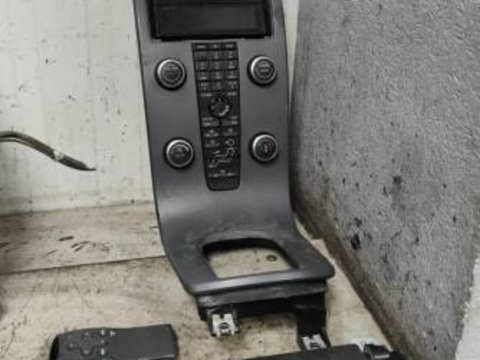 Consola centrala Volvo V50 cu radio cd si comenzi clima 1281495-cs, 30657371-1, 31285480-1