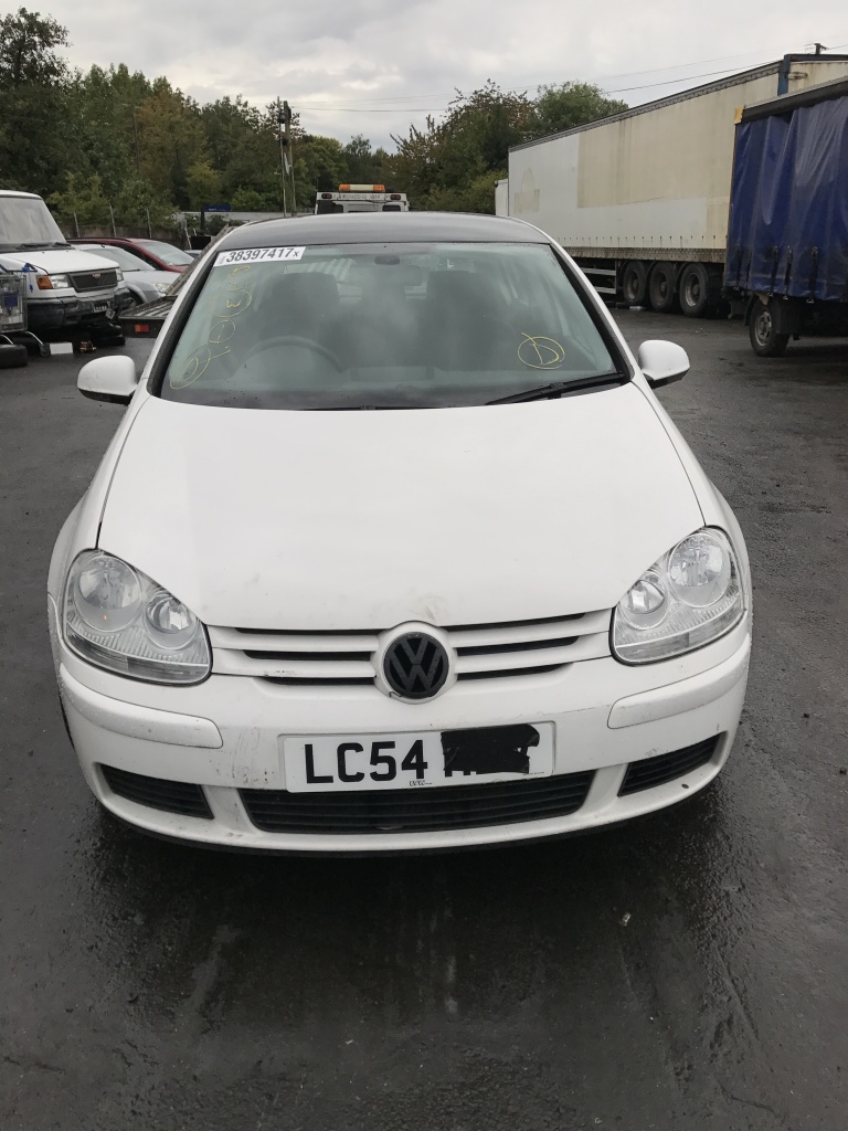 Consola centrala VW Golf 5 2005 Hatchback 1,6 FSI