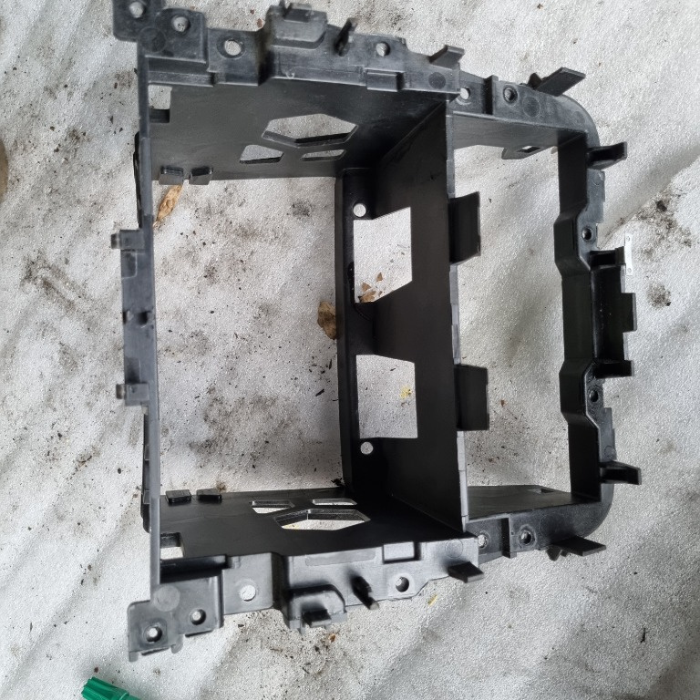 Consola centrala VW Golf 5, 2006, 1K0858089C