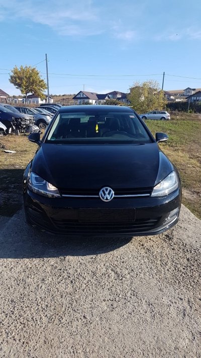 Consola centrala VW Golf 7 2015 Hatchback 1.6 tdi