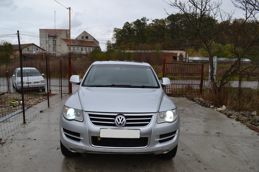 Consola centrala VW Touareg 7L 2009 SUV 2.5