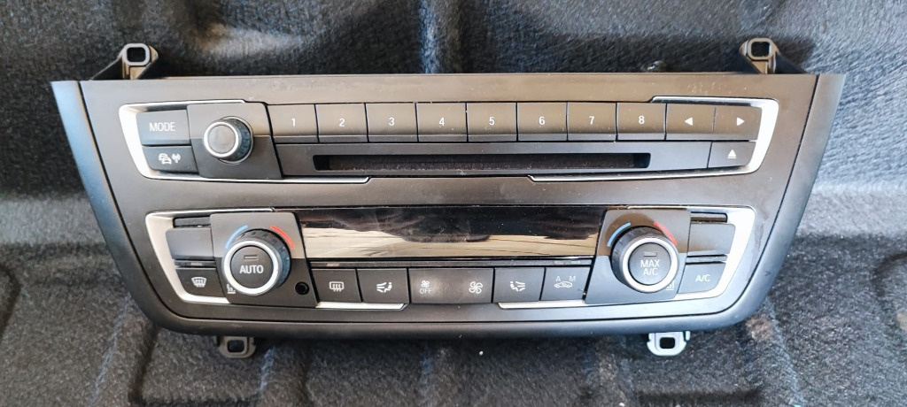 Consola clima BMW F30 2.0 d an 2015 euro 6