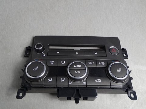 Consola cu cd -player si climatronic Range Rover Evoque 2.2 TD4 LR028196 din dezmembrari / dezmembrez piese