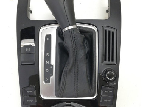 Consola MMI Audi A4 A5 Q5 fabricație 2011 8T0919609 8K1713139A