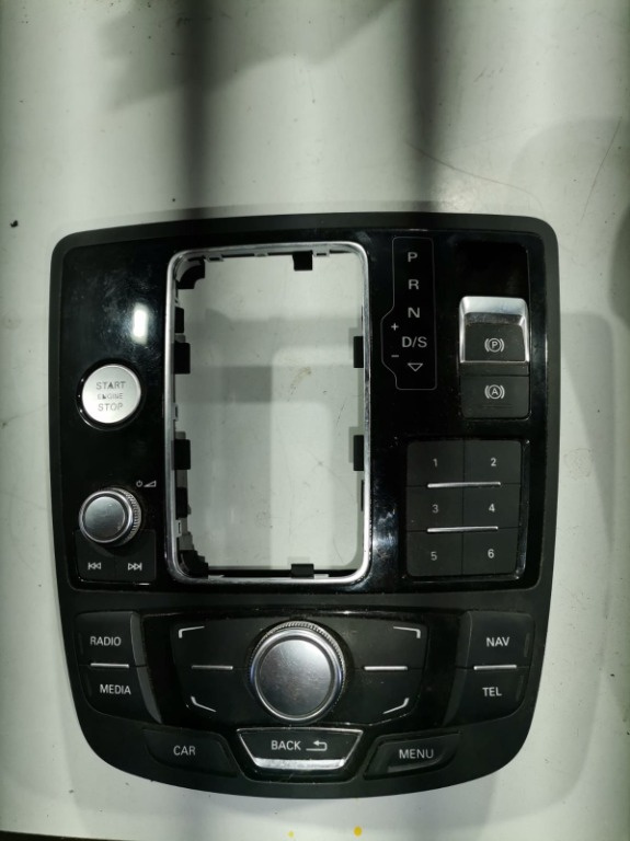 Consola MMI Audi A7 Partea Dreapta Cod 4G2919610