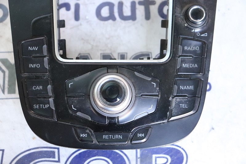 CONSOLA MULTIMEDIA AUDI A5 / AN:2009 - COD 8T0919609F