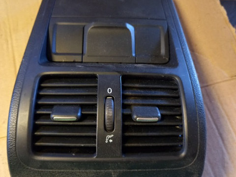 Consola spate cu grila aer VW Passat B6 cod produs:3C0864298BP/3C0 864 298 BP