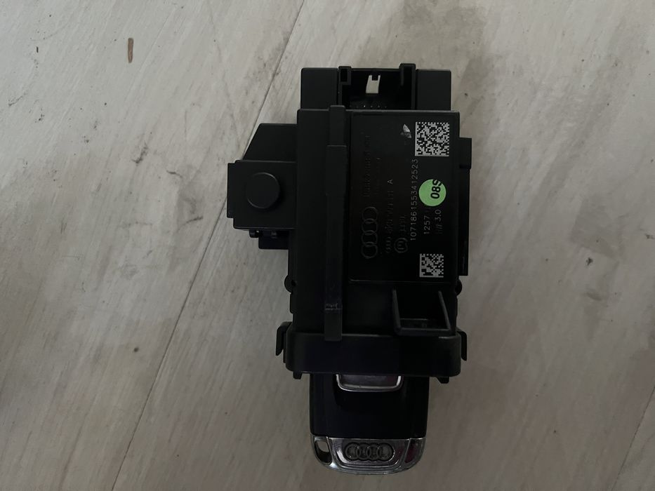 Contact/Cheie Audi A4/A5/Q5
