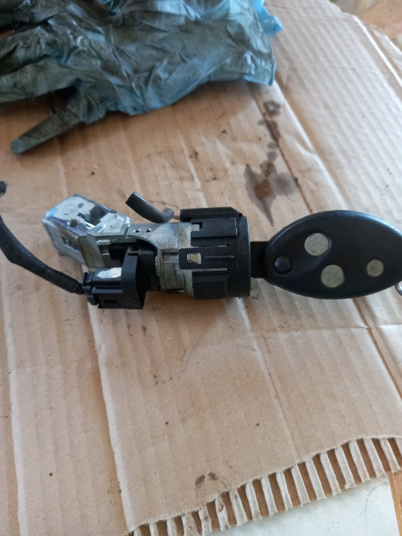 Contact cu cheie Citroen C5