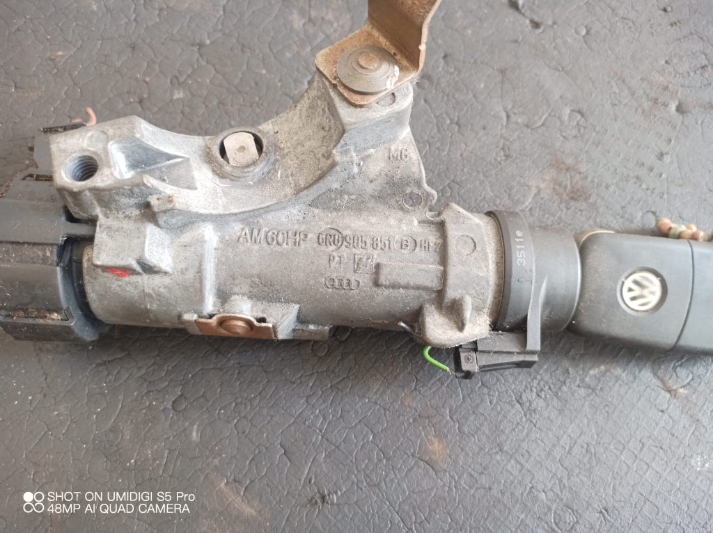Contact cu cheie Seat Ibiza 5 ST (6J8) - COD 6R0905851B