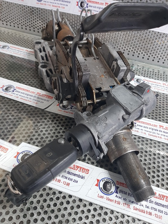Contact cu cheie Volkswagen Passat b5.5