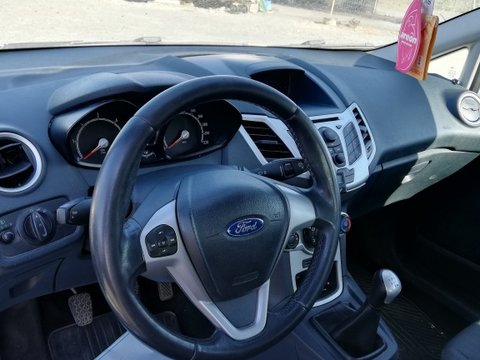 Contact Ford Fiesta 6 2012