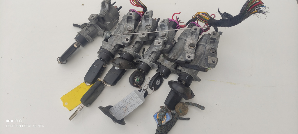 Contact Seat Toledo II 2000/09-2003/11 2.3 V5 20V 125KW 170CP Cod 4B0905851B