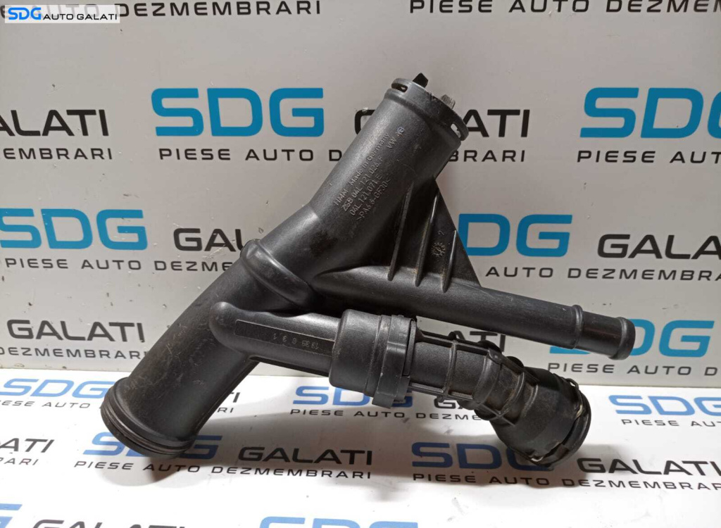 Corp Carcasa Termostat Skoda Superb 3 2.0 TDI 2015 - Prezent Cod 04L121071E 04L121026F [M4282]