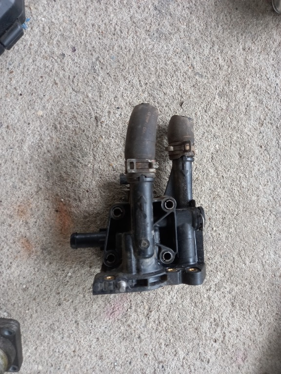 Corp termostat opel corsa d 1.6 turbo