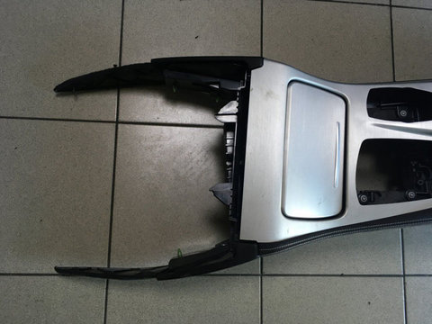 Cotiera BMW F11 2011