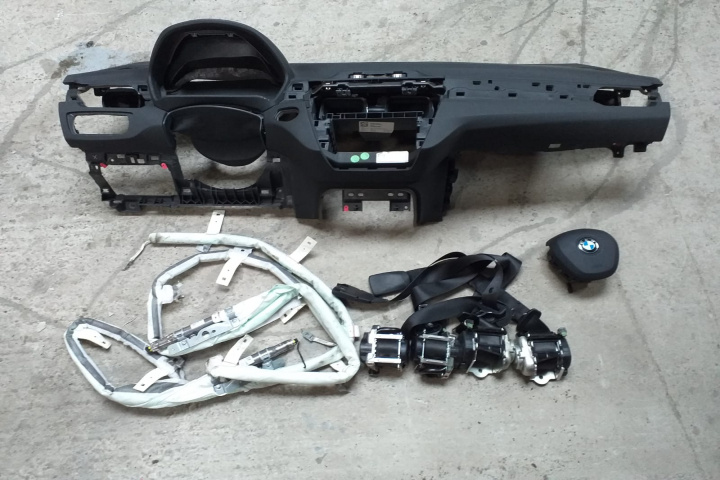Cotiera BMW X1 F48 [2015 - 2020] Crossov