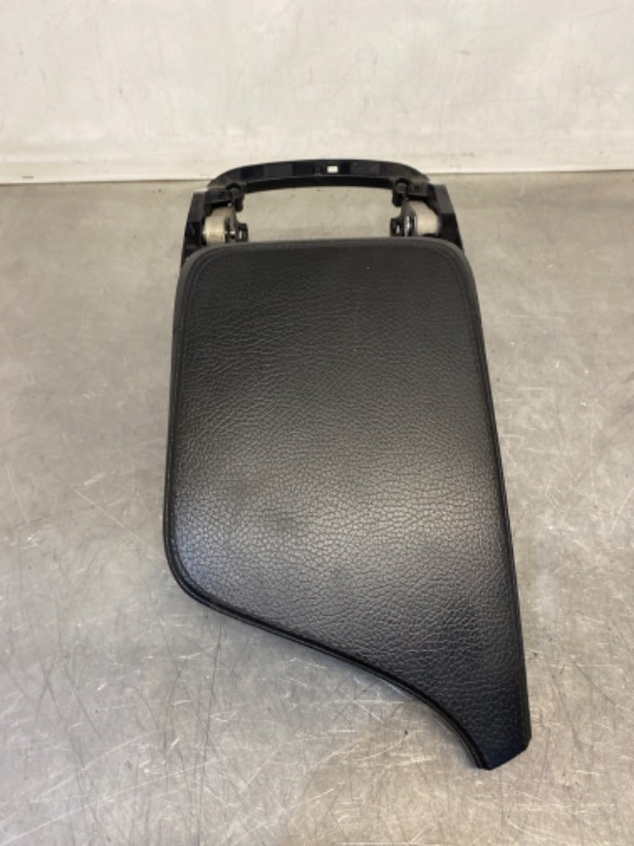 Cotiera centrala fata Volvo s90 v90 xc90 31420995