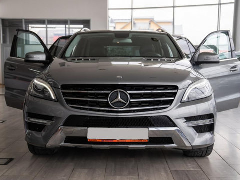 Cotiera Mercedes-Benz M-Class W166 [2011 - 2015] Crossover 5-usi ML 300 BlueEfficiency 7G-Tronic Plus 4Matic (249 hp) ML W166