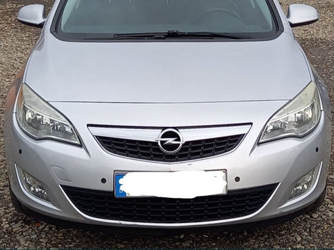 Cotiera auto pentru Opel Astra J - Anunturi cu piese