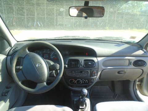 Cotiera Renault Megane 2001 Hatchback 1.6