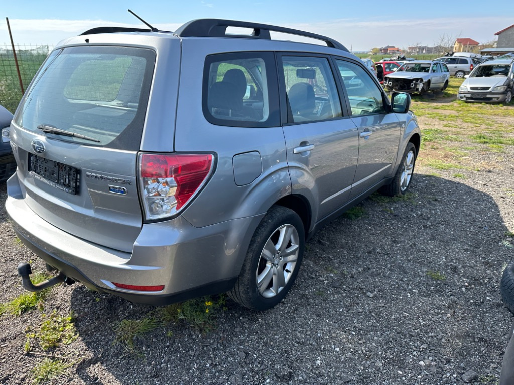 Cotiera Subaru Forester 2010 Hatchback 2