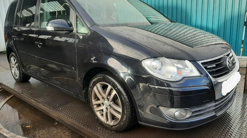 Cotiera Volkswagen Touran 2009 VAN 1.9 T