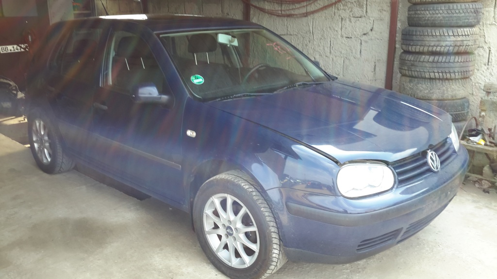 Cotiera VW Golf 4 2001 hatchback 1.4