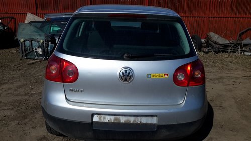 Cotiera VW Golf 5 2004 hatchback 1.4