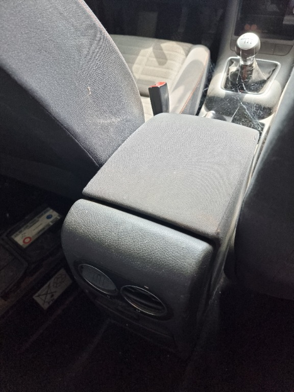 Cotiera VW Golf 5 Plus 2006