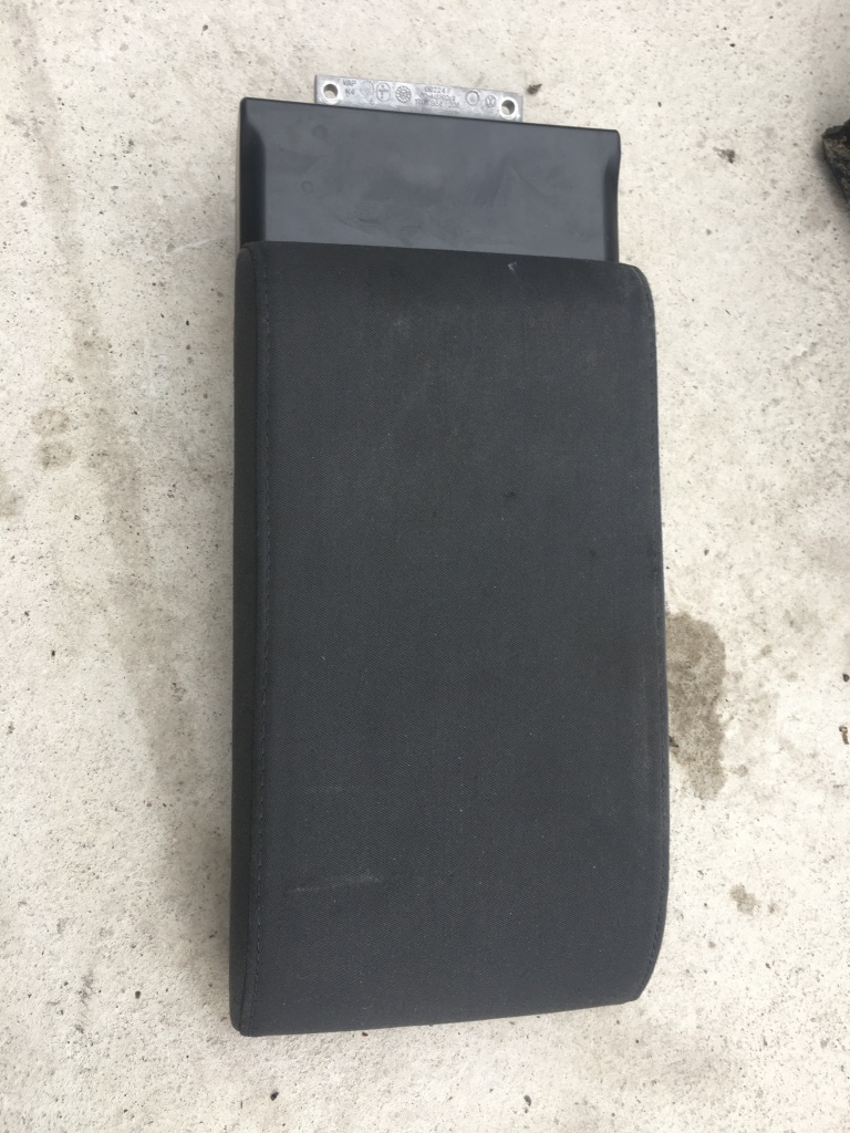 Cotiera VW Touran 1T0864208 1T0 864 208
