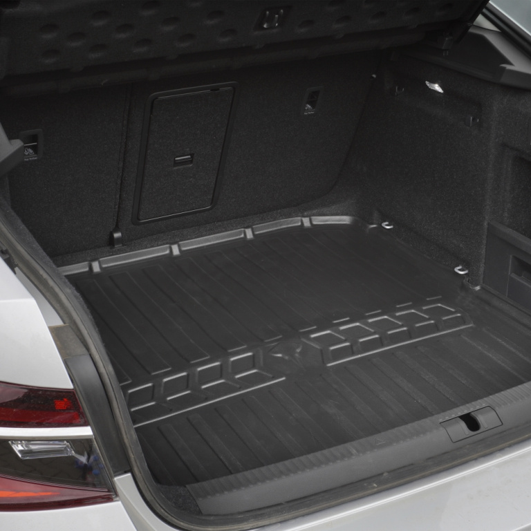 COVOR PROTECTIE PORTBAGAJ UMBRELLA PENTRU BMW 3 (F30) SEDAN (2011-2019)