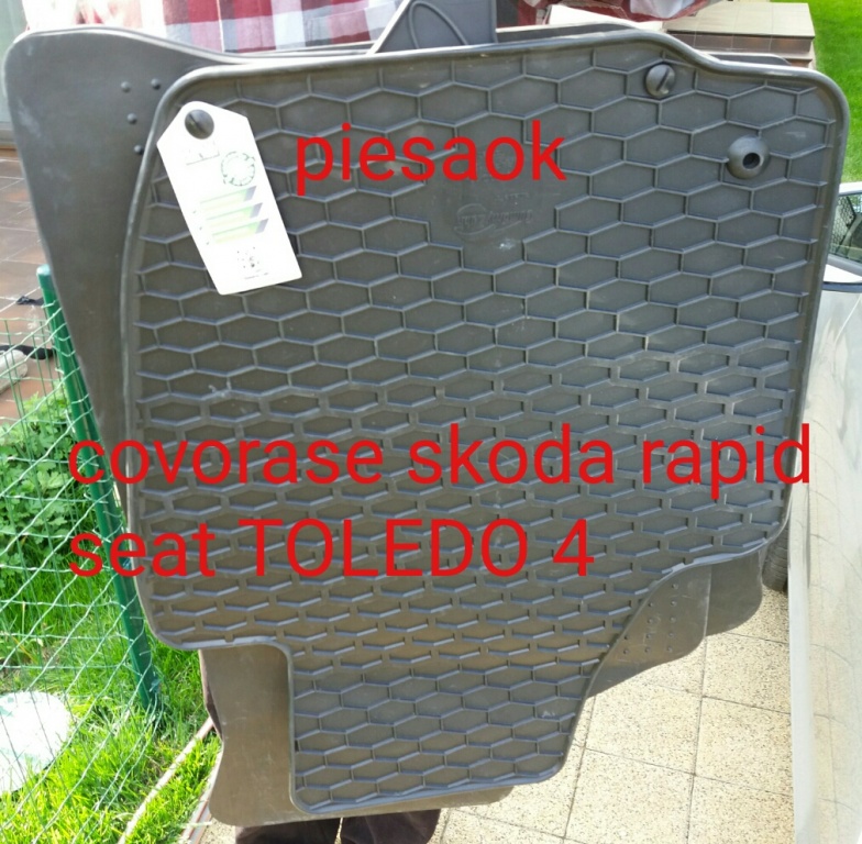 Covorase cauciuc SKODA RAPID dedicate cu orificii rotunde de fixare