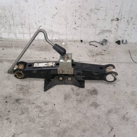 Cric Auto diferite marci