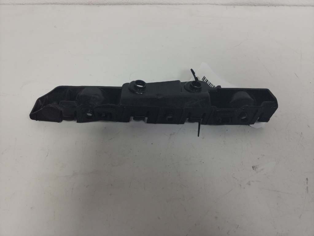 Culisa aripa partea dreapta Dacia Sandero an 2021 cod piesa 850457731R