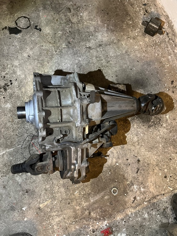 Cutie de transfer nissan navara 2.5 dies