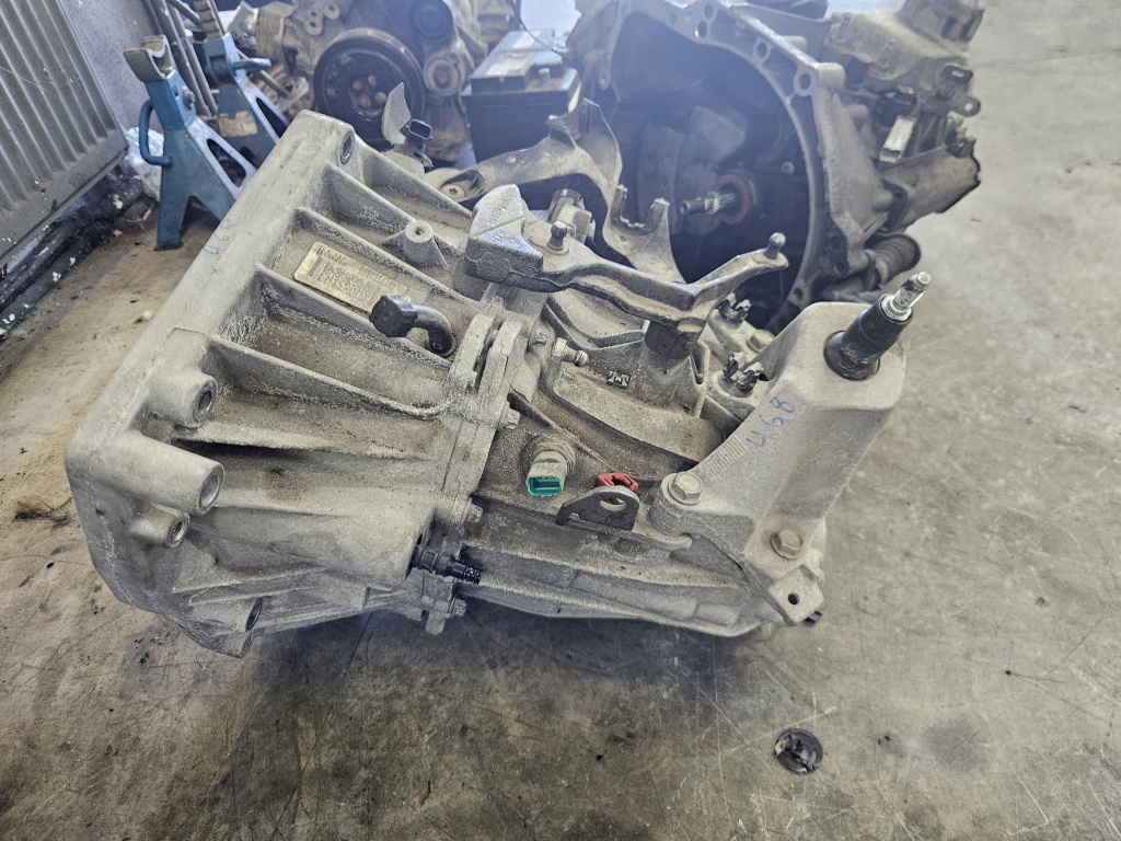 Cutie de viteze 6 trepte Nissan Qashqai 1.2 Benzina 2017, TL4137