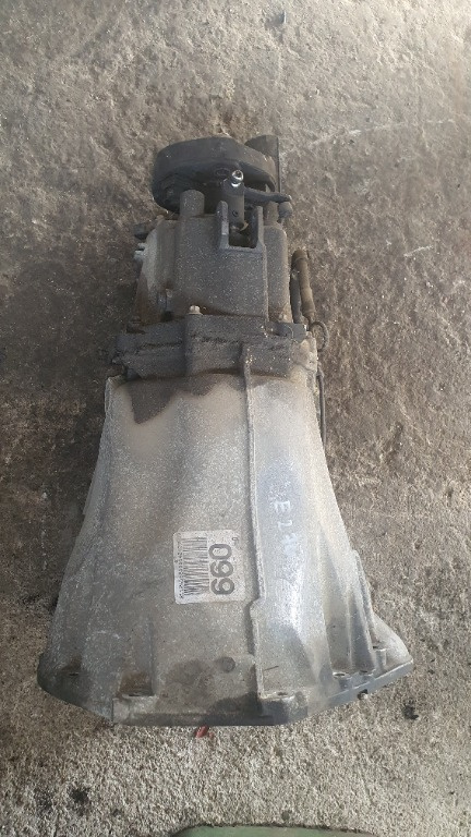 Cutie de viteze manual 2112606800 Mercedes Benz E270 W211 sedan 2002 2003 2004 2005 2006