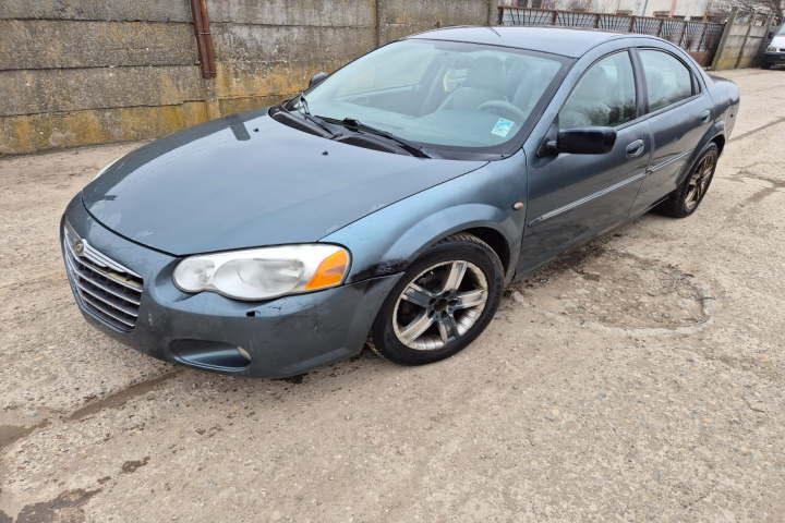 Cutie de viteze manuala Chrysler Sebring 2 [2001 - 2006] Sedan 2.0 MT (141 hp) Piese Auto Originale pentru Chrysler Sebring 2.0 Benzină Vând piese second-hand originale pentru Chrysler Sebring 2.0 benzină, 104 kw, tip motor 466, an fabricație 2005 To