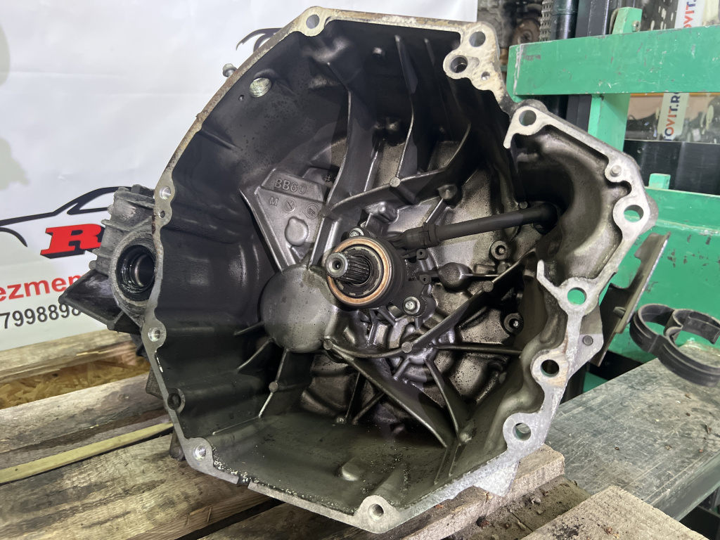 Cutie de viteze manuala Nissan Qashqai 1